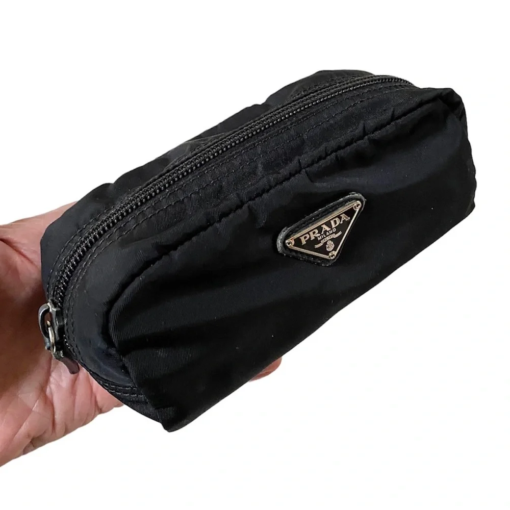 AUTHENTIC VINTAGE PRADA VELA TESSUTO NYLON SMALL ZIP COSMETIC BAG/POUCH, BLACK - Picture 3 of 16